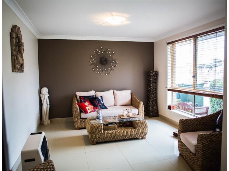 7 Pigeon Cl, Hinchinbrook NSW 2168