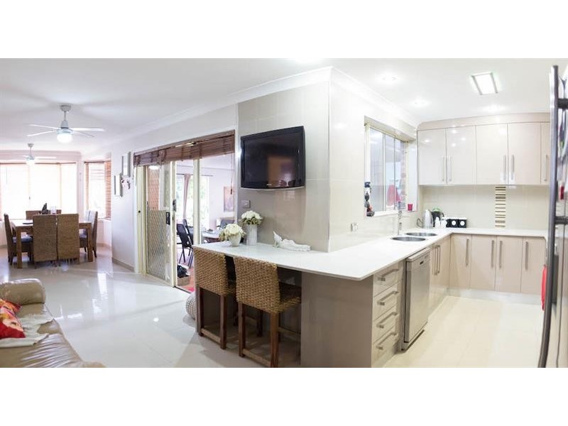 7 Pigeon Cl, Hinchinbrook NSW 2168