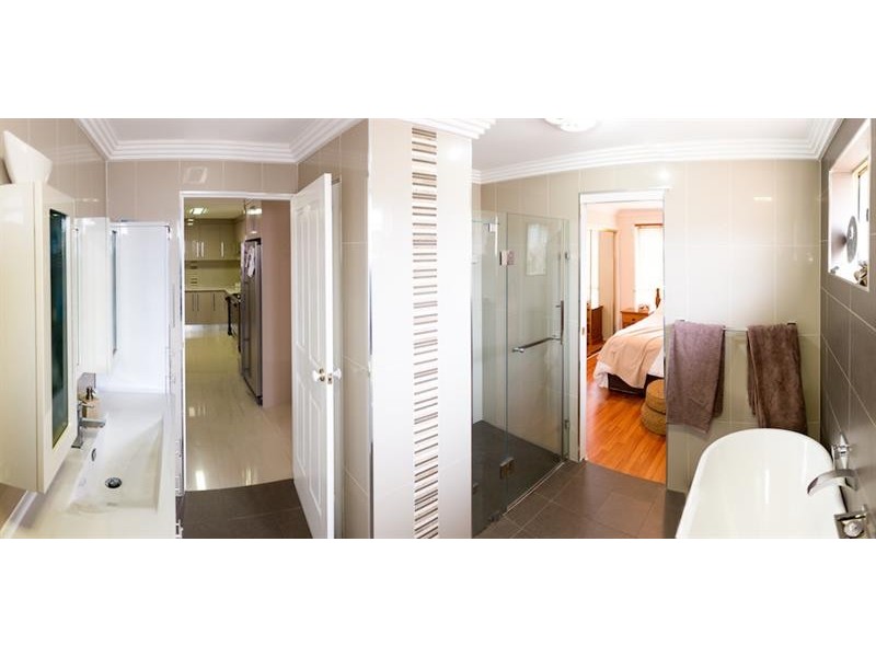 7 Pigeon Cl, Hinchinbrook NSW 2168