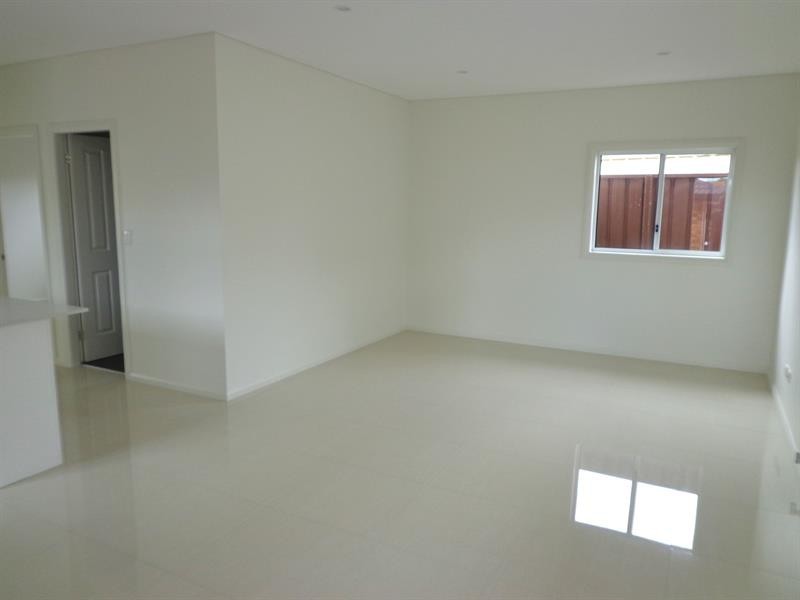 144 Bossley Road Rd, Bossley Park NSW 2176