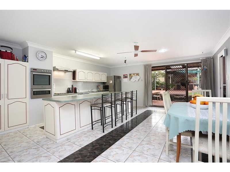 91 Quarry Rd, Bossley Park NSW 2176