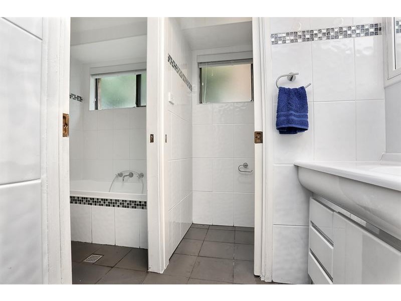 91 Quarry Rd, Bossley Park NSW 2176