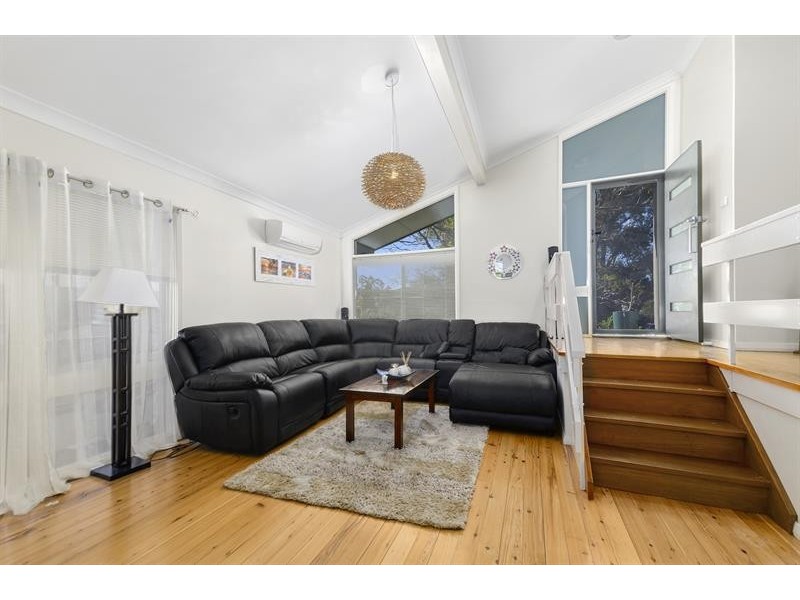 109 Thirroul Rd, Kanahooka NSW 2530