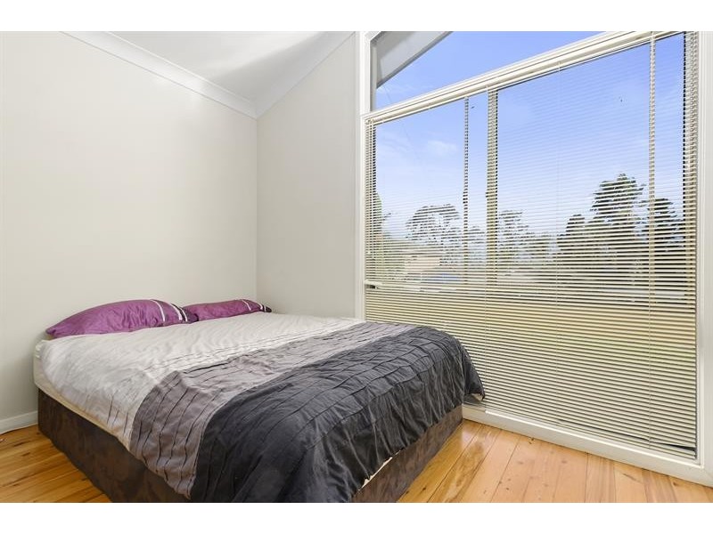 109 Thirroul Rd, Kanahooka NSW 2530