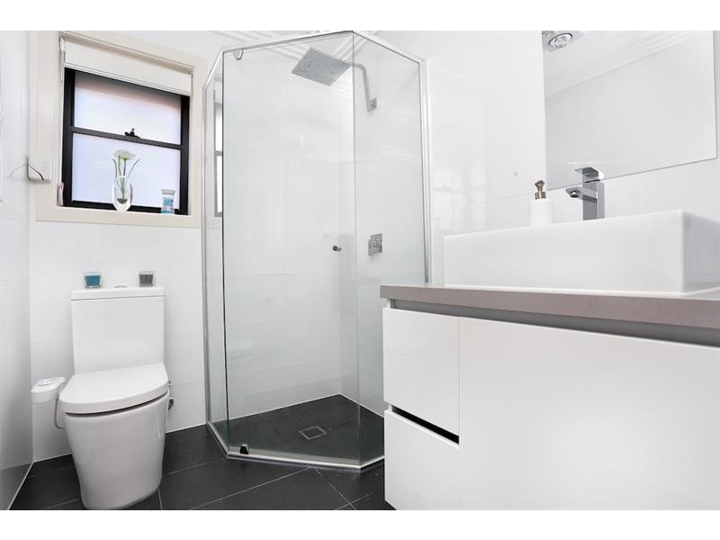 17A Avisford St, Fairfield NSW 2165