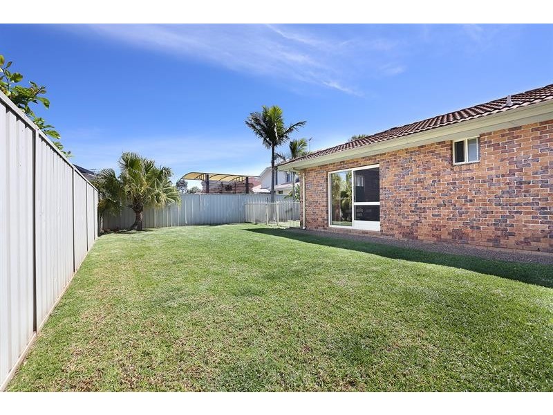 62 Greenfield Rd, Prairiewood NSW 2176