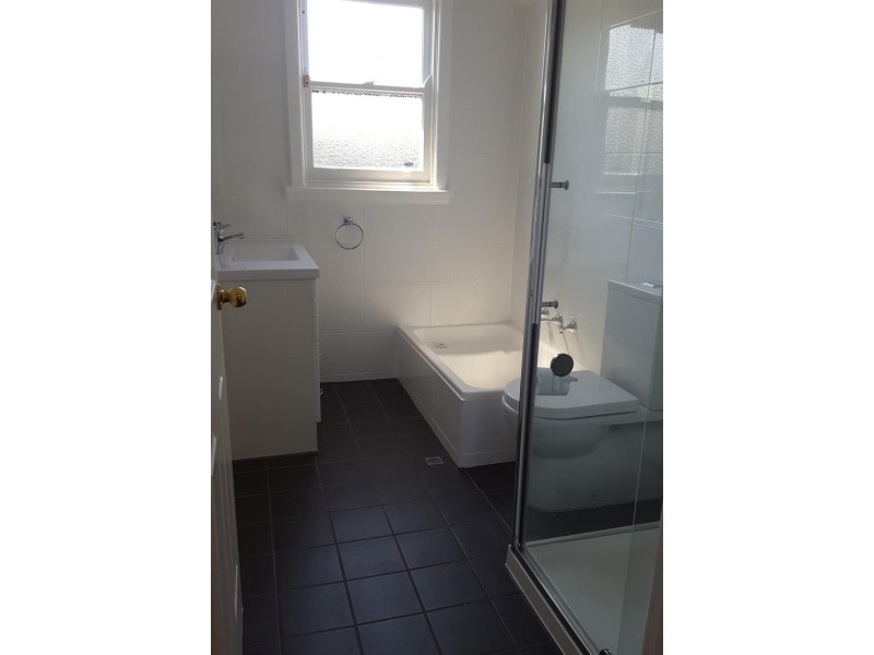 15 Eighth Ave, Toukley NSW 2263