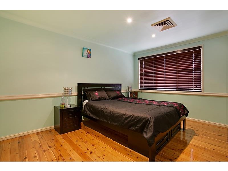 4 Scullin Pl, Penrith NSW 2750