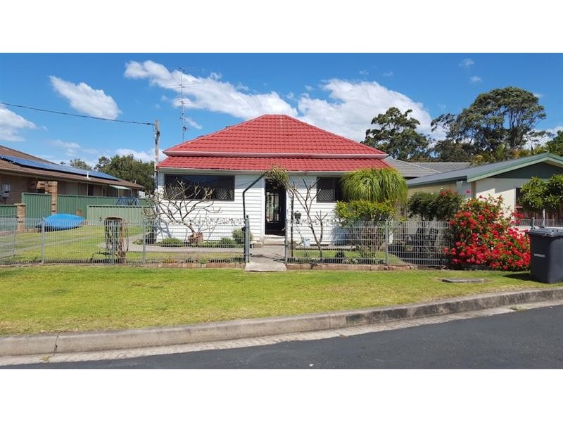 13 Ellen St, Bellambi NSW 2518