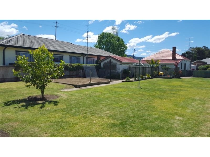 13 Ellen St, Bellambi NSW 2518