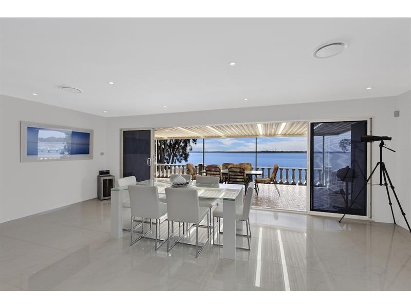 132 Main Rd, Toukley NSW 2263