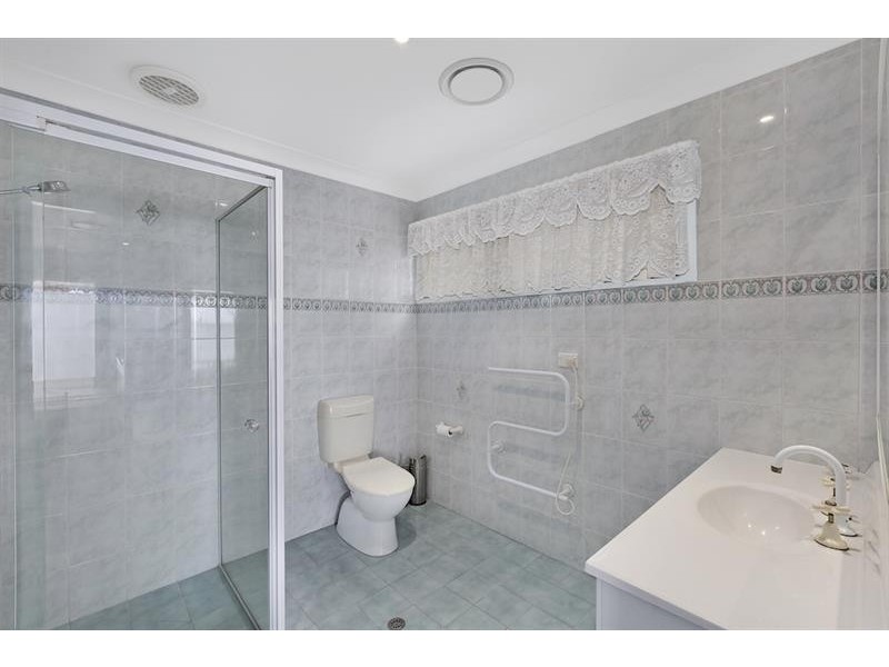 132 Main Rd, Toukley NSW 2263