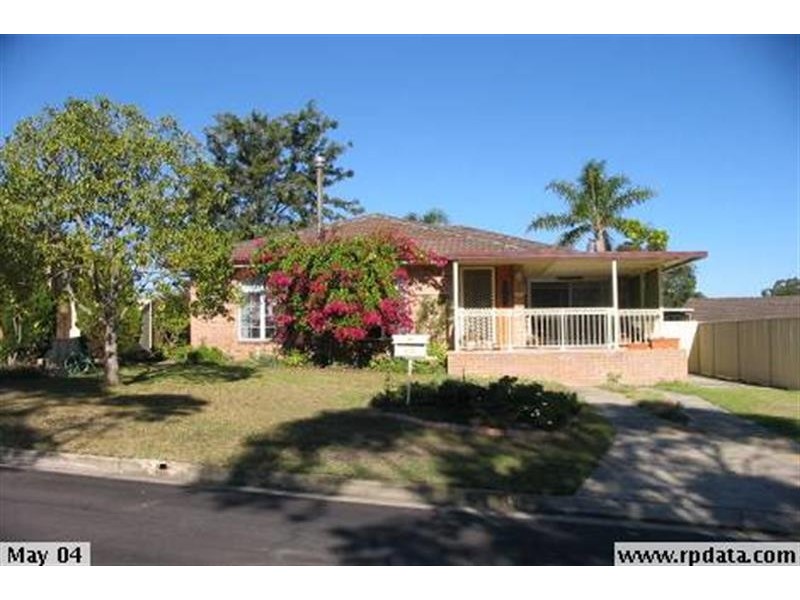 2 Gwenneth Cl, Kanwal NSW 2259