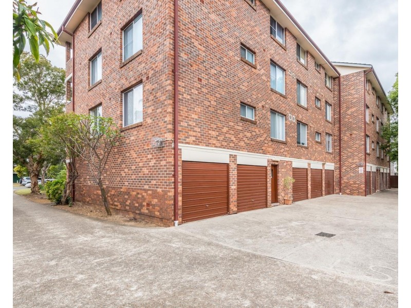 12/8-10 Ulverstone Street, Fairfield NSW 2165