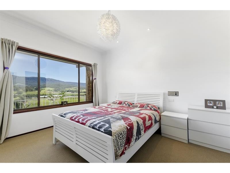 35 Noble Rd, Albion Park NSW 2527