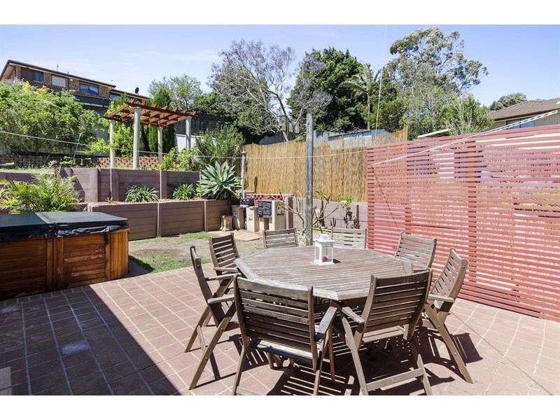 35 Noble Rd, Albion Park NSW 2527