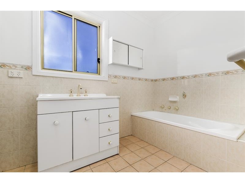 4/18 Osborne St, Dapto NSW 2530