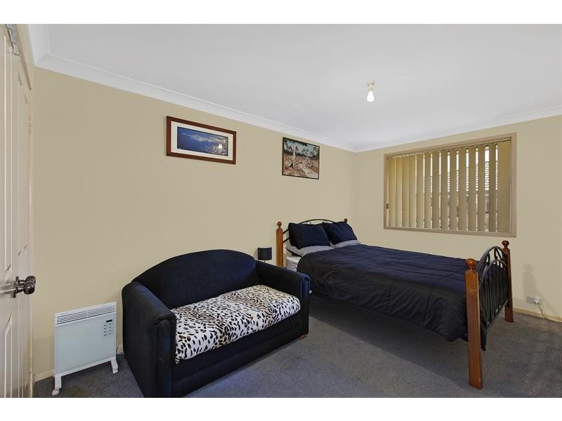 60 Pierce St, Lisarow NSW 2250