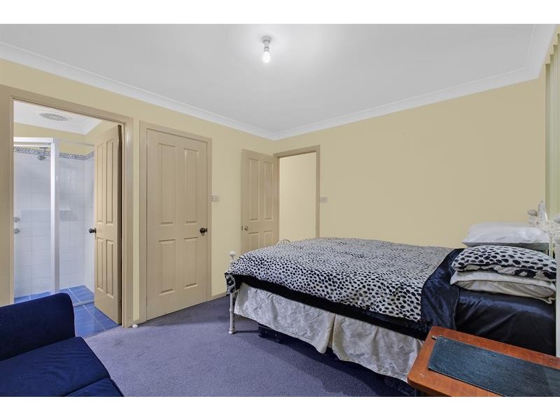 60 Pierce St, Lisarow NSW 2250