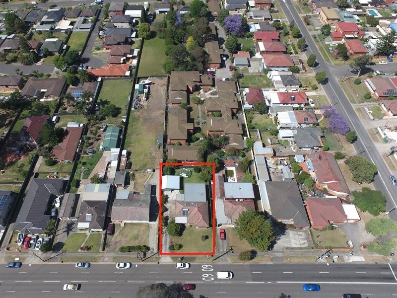 868 The Horsley Dr, Smithfield NSW 2164