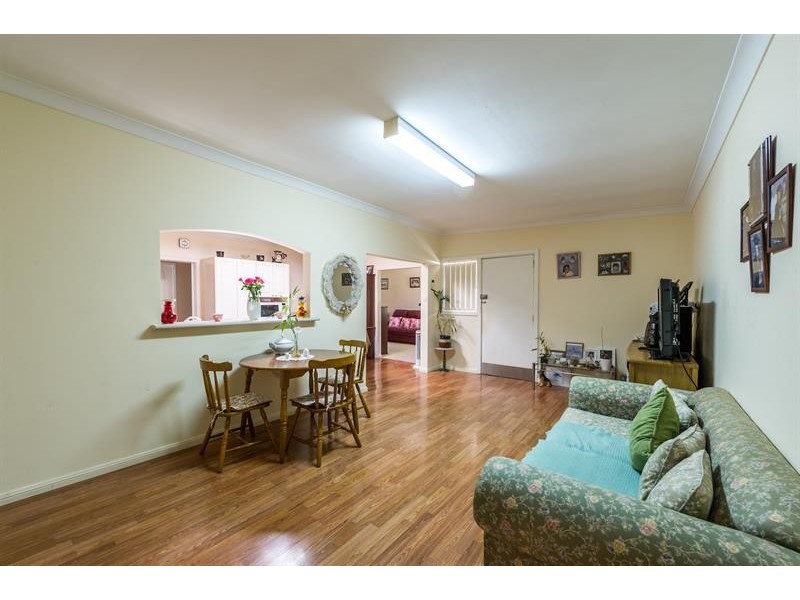 868 The Horsley Dr, Smithfield NSW 2164