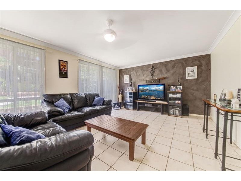 11 Homestead Rd, Wadalba NSW 2259