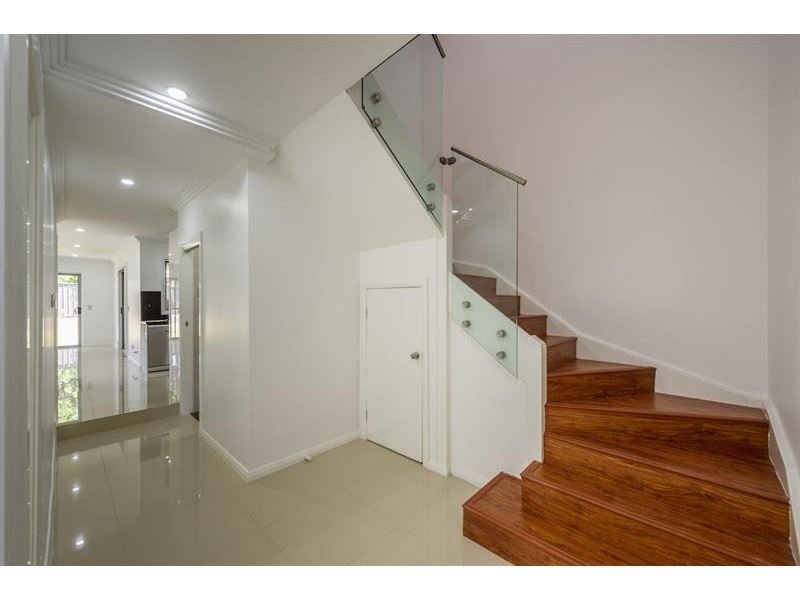 137 Cambridge St, Canley Heights NSW 2166