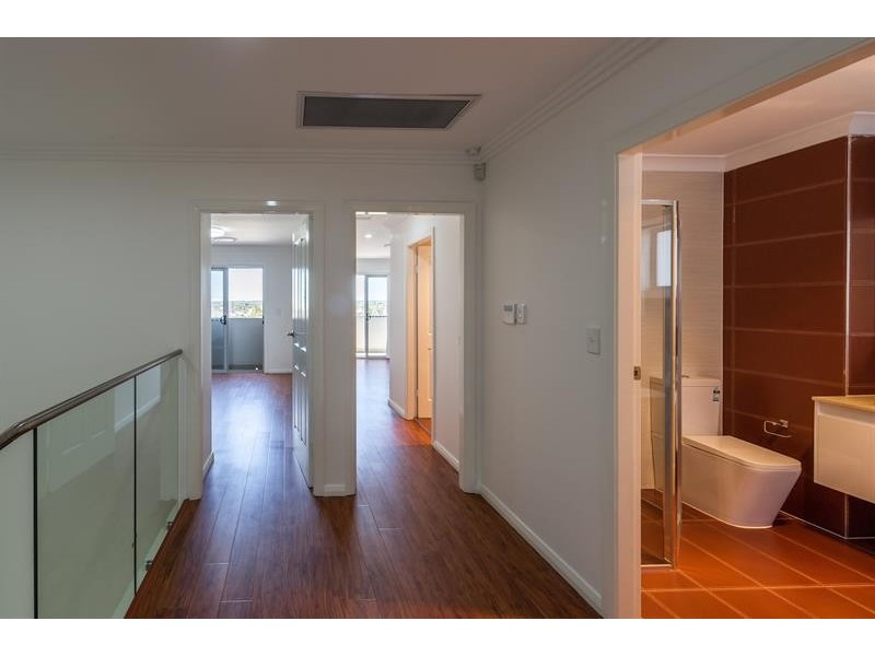 137 Cambridge St, Canley Heights NSW 2166