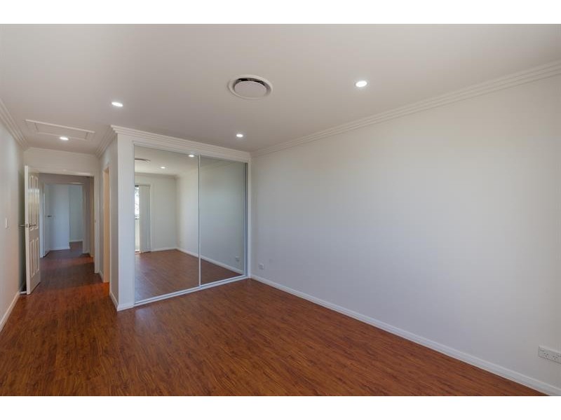 137A Cambridge St, Canley Heights NSW 2166