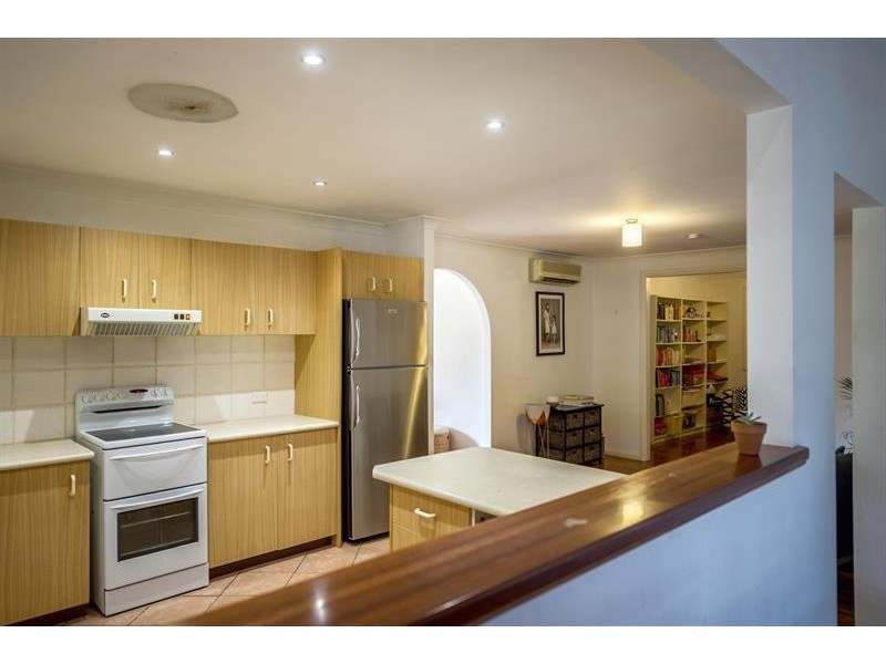 2 Whisson Cl, Abbotsbury NSW 2176