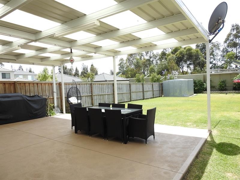 153 Hemsworth Ave, Middleton Grange NSW 2171