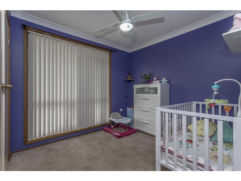 8 Waterfall Cres, Cranebrook NSW 2749