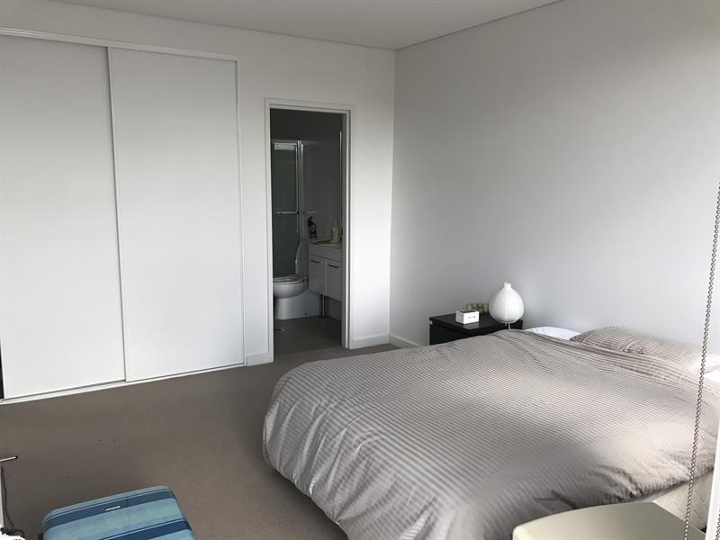 29/10-12 Batley St, Gosford NSW 2250