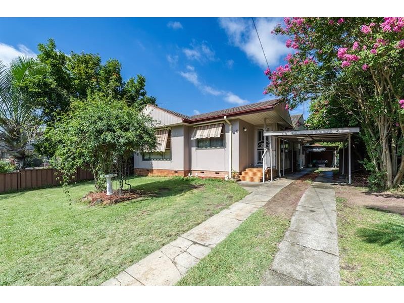 6 Siandra Ave, Fairfield NSW 2165