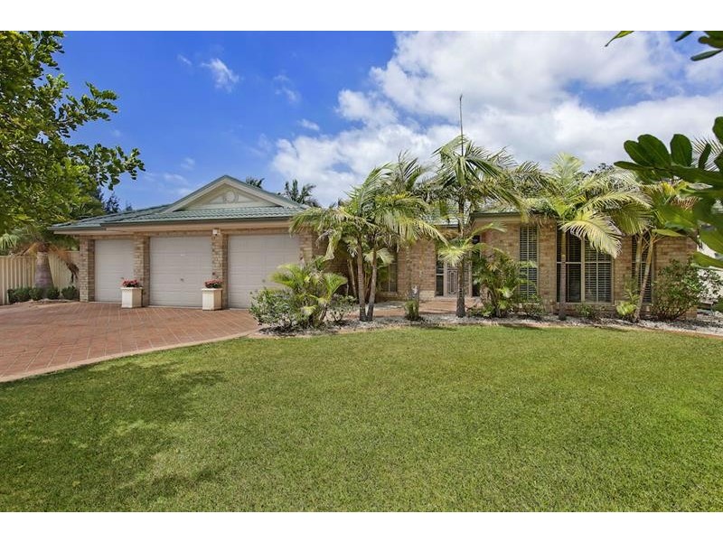 31 Stringybark Rd, Hamlyn Terrace NSW 2259