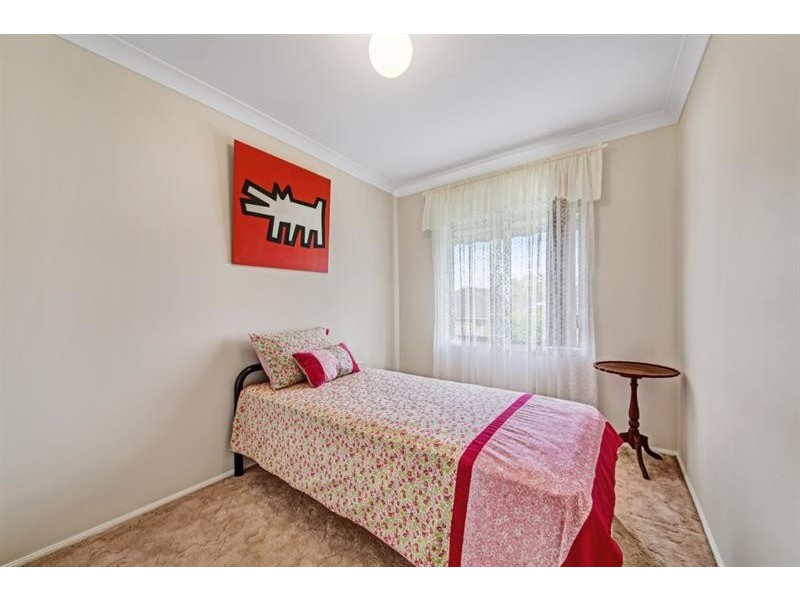 9 Elm Pl, Blue Haven NSW 2262