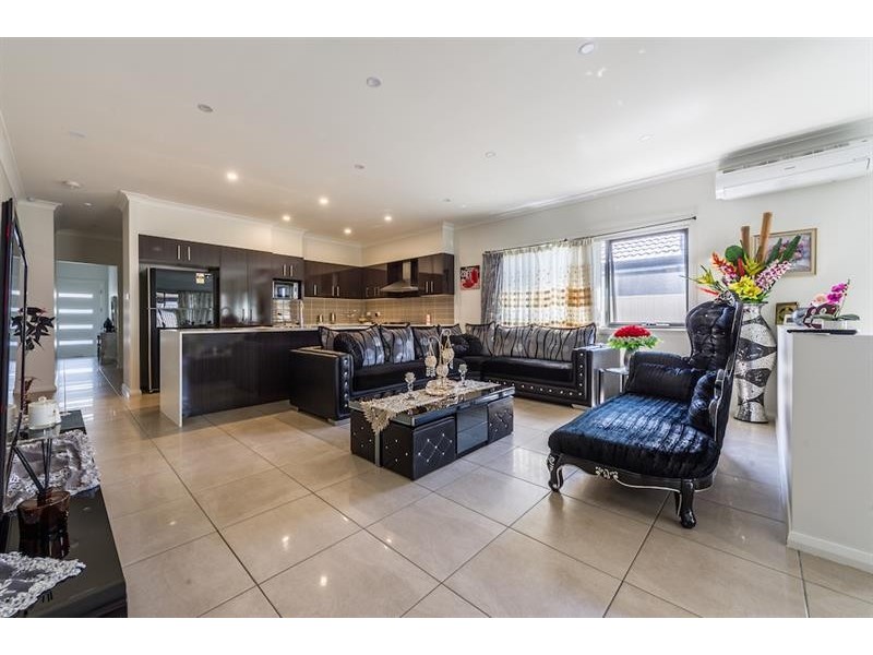 27 Inverell Ave, Hinchinbrook NSW 2168