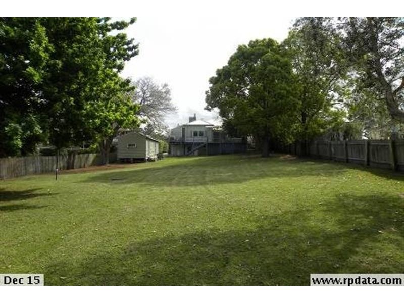 13 Byron  St, Wyong NSW 2259