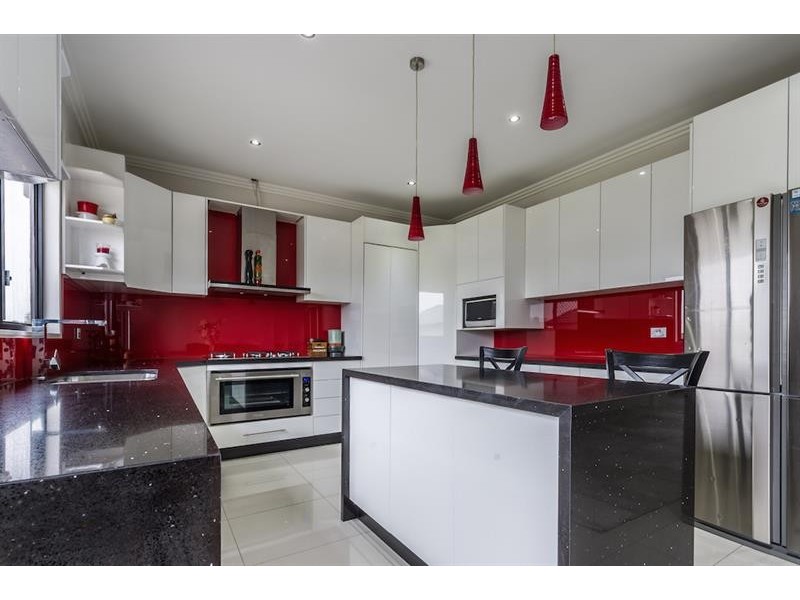 14 Malta St, Fairfield East NSW 2165