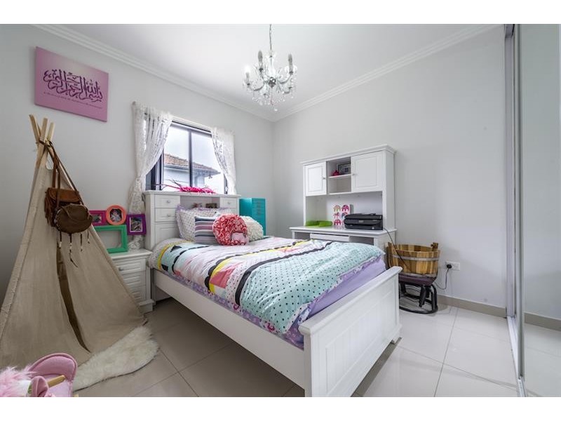 14 Malta St, Fairfield East NSW 2165