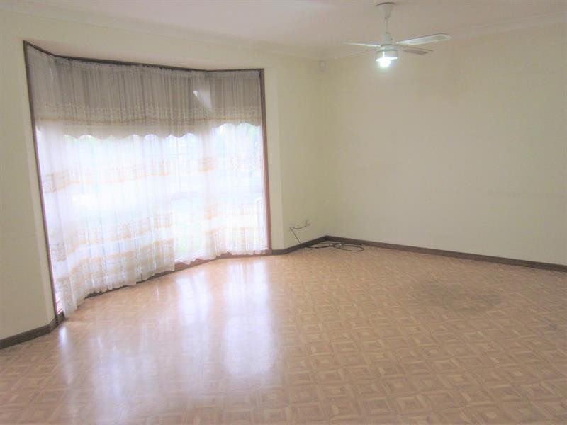 52 Haultain St, Minto NSW 2566