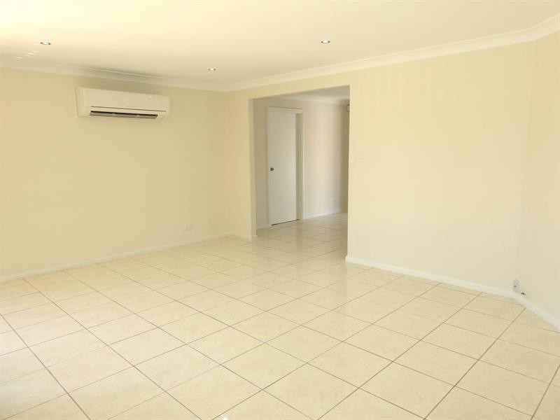 92 Restwell Road, Bossley Park NSW 2176