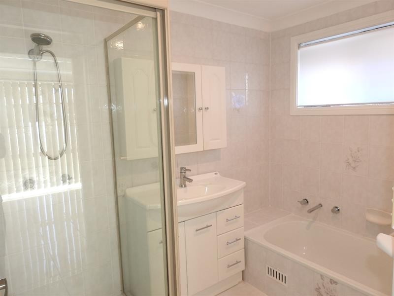 92 Restwell Road, Bossley Park NSW 2176