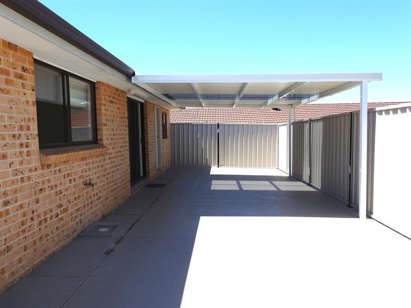 92 Restwell Road, Bossley Park NSW 2176