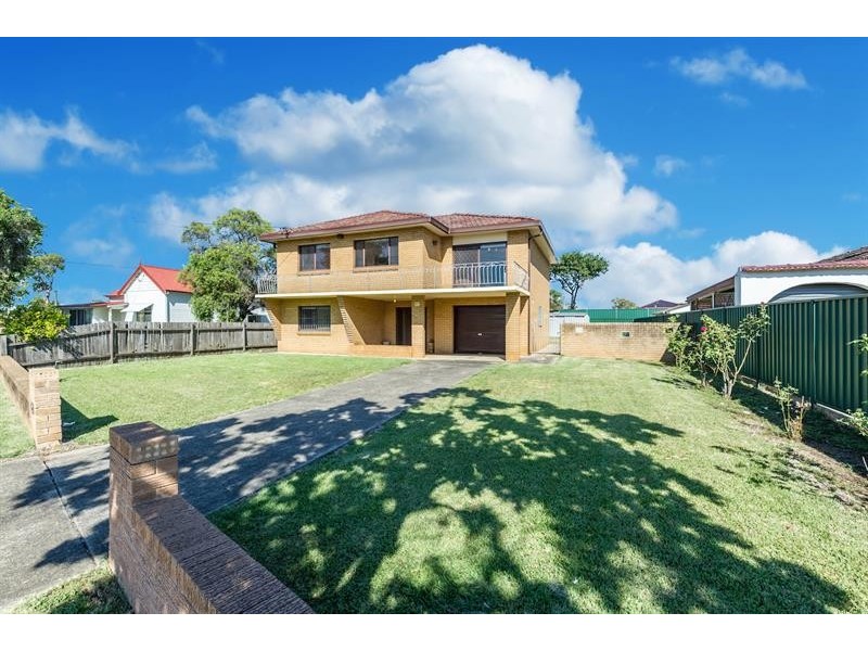 89 Sackville St, Fairfield NSW 2165