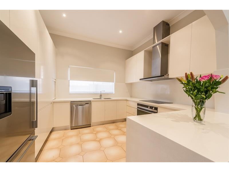 25 Tallowood Cres, Bossley Park NSW 2176