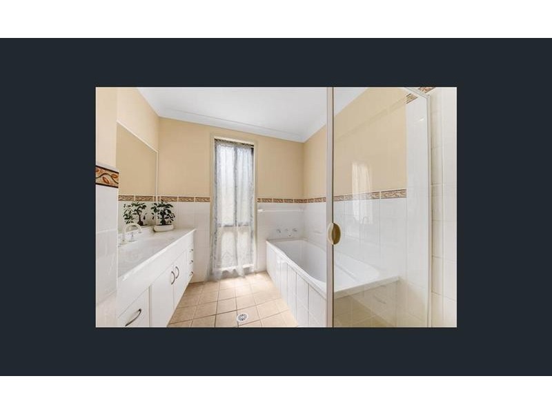 12 Tea Tree Pl, Mardi NSW 2259