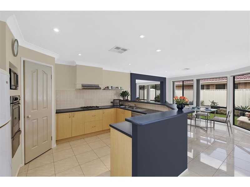 5 Blue Crane Cl, Tumbi Umbi NSW 2261