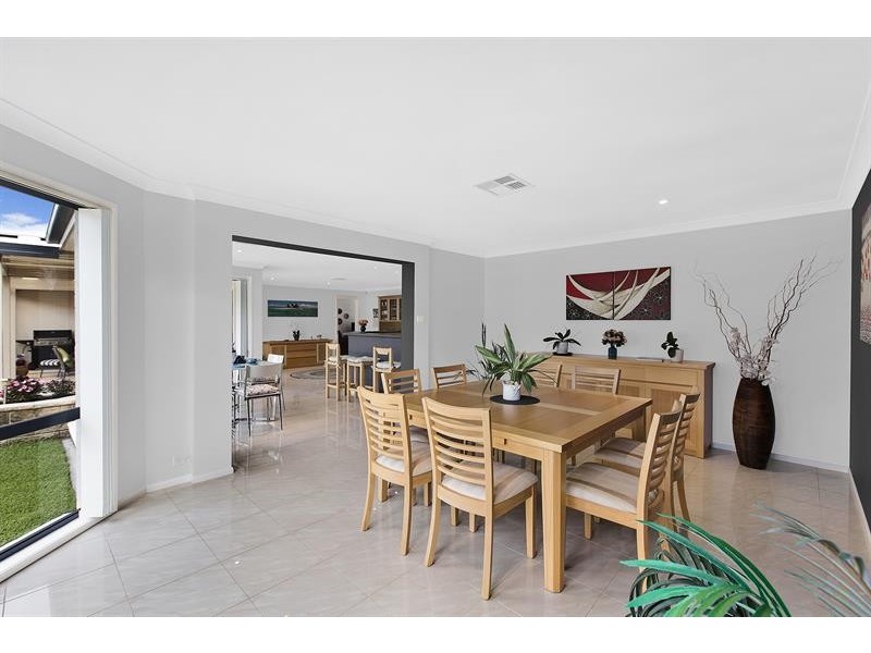 5 Blue Crane Cl, Tumbi Umbi NSW 2261