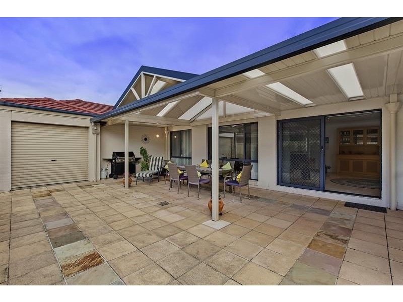 5 Blue Crane Cl, Tumbi Umbi NSW 2261